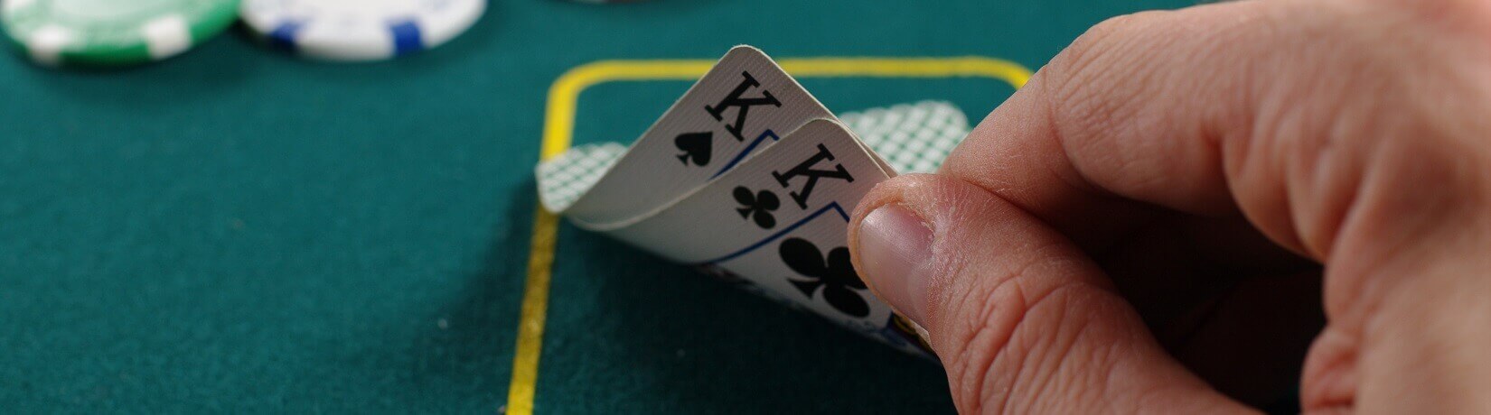 Avoid making these mistakes while playing online poker in 2023